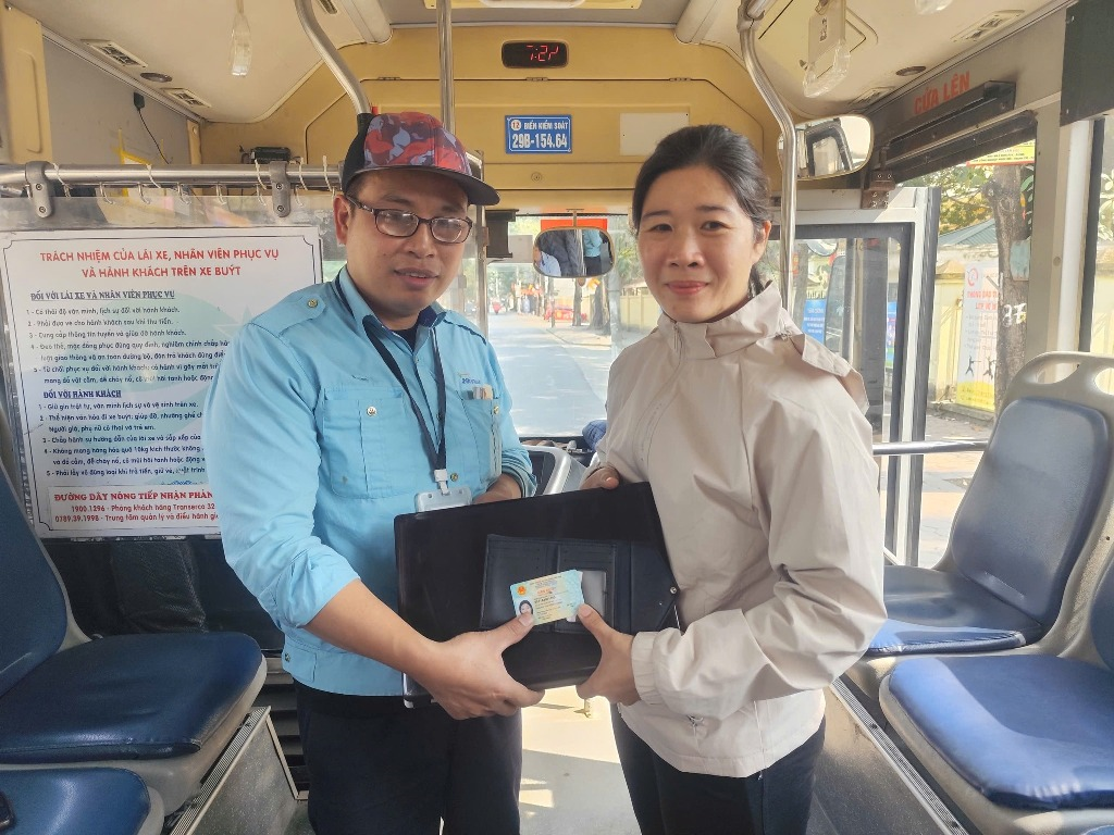 Hơn 3.000 trường hợp hành khách để quên tài sản trên xe buýt được hỗ trợ tìm lại